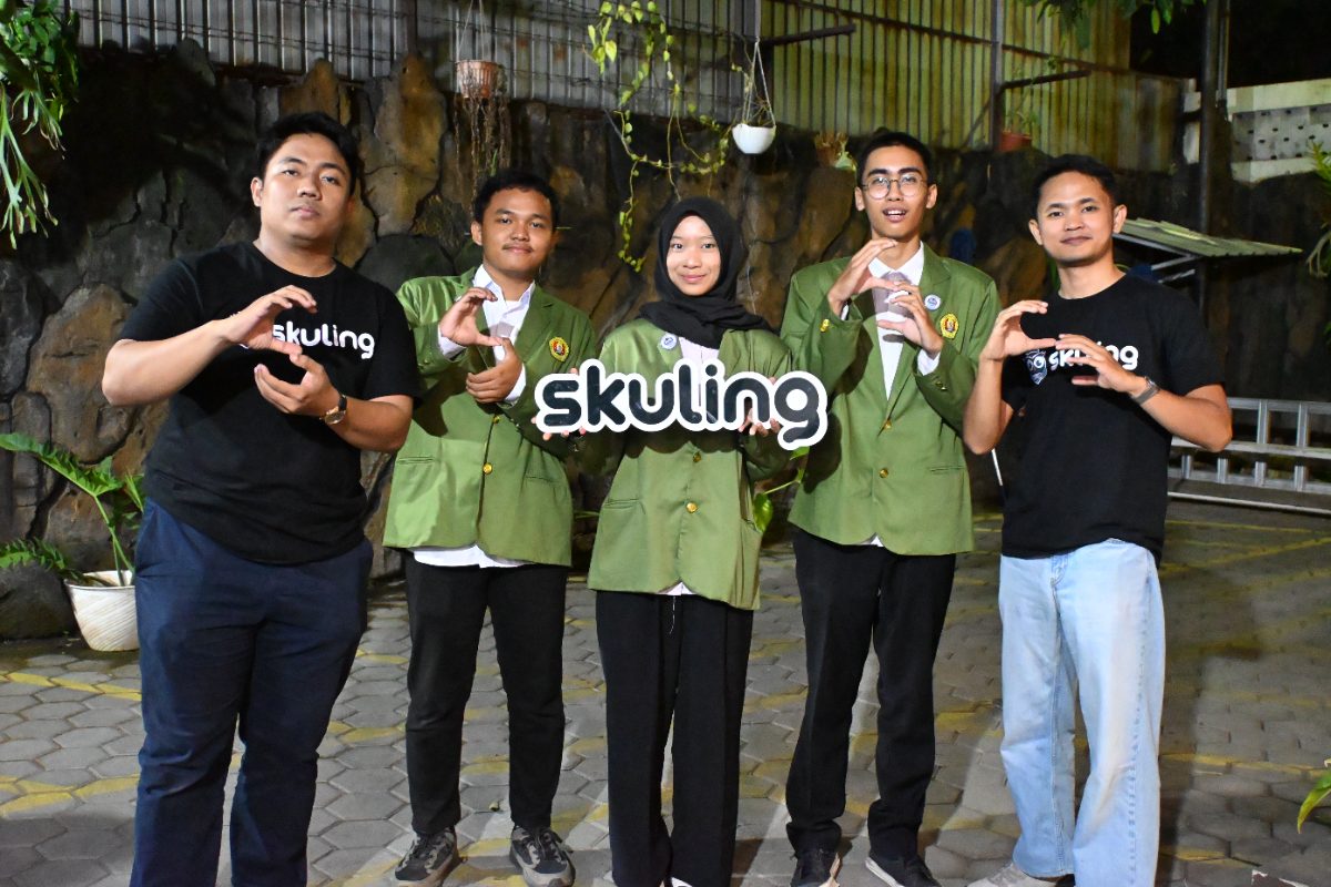 Tim Skuling bersama SkulChamps di Universitas Pembangunan Nasional “Veteran” Yogyakarta