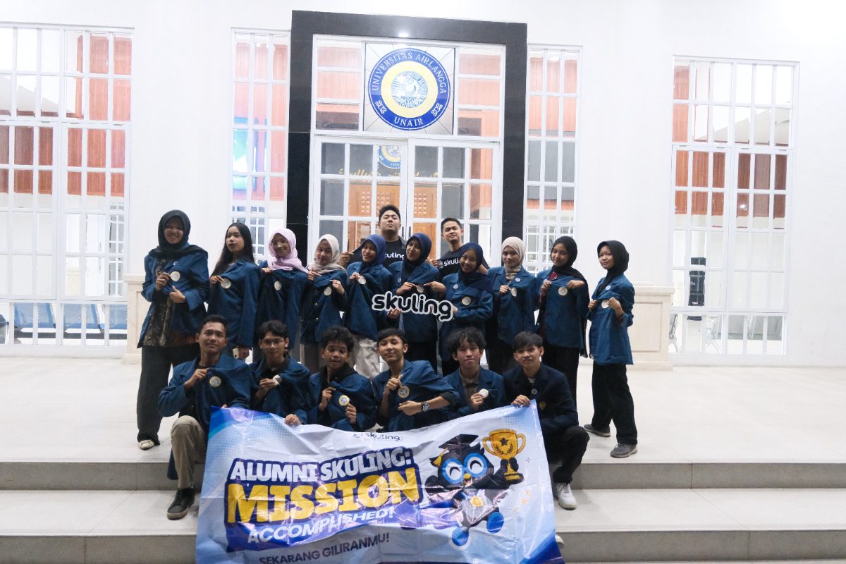 Tim Skuling bersama SkulChamps di Universitas Airlangga