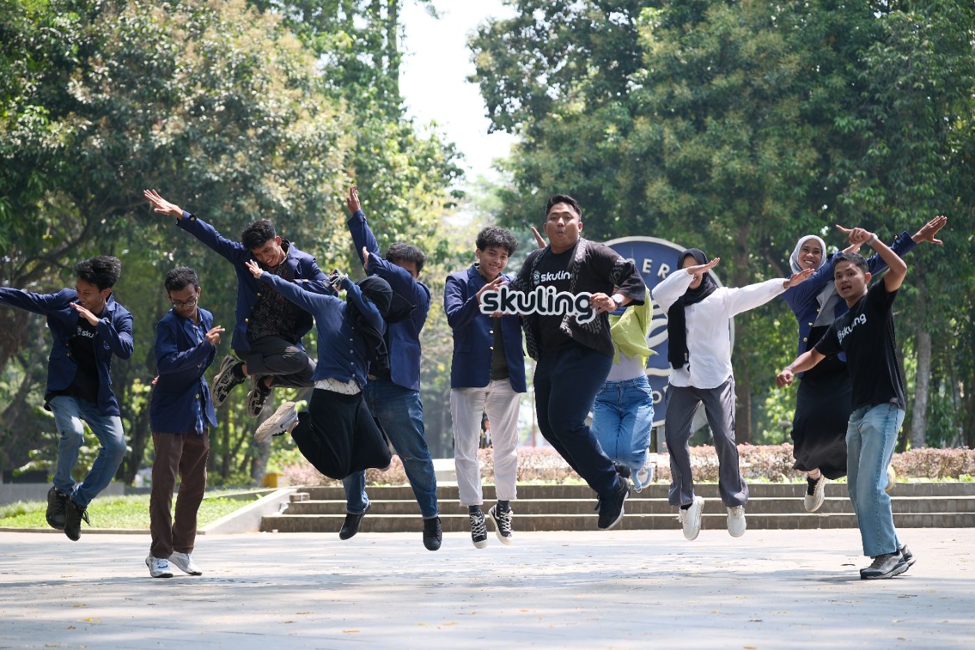 Tim Skuling bersama SkulChamps di IPB University