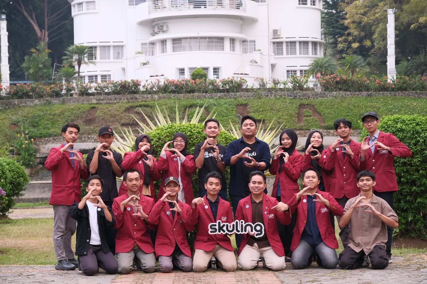 Tim Skuling bersama SkulChamps di Universitas Pendidikan Indonesia