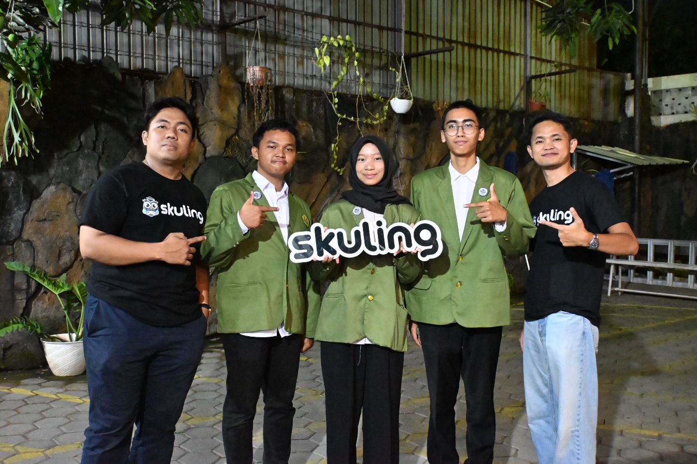 Tim Skuling bersama SkulChamps di Universitas Pembangunan Nasional “Veteran” Yogyakarta