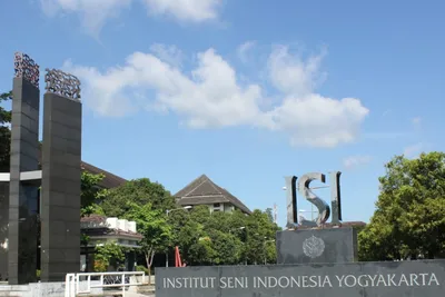 kampus-seni-terbaik-di-indonesia
