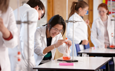 Perbedaan Teknik Kimia dan Kimia Murni, Cek di Sini!