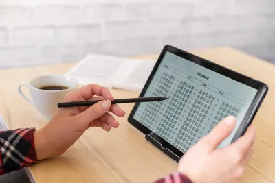 mengerjakan test online