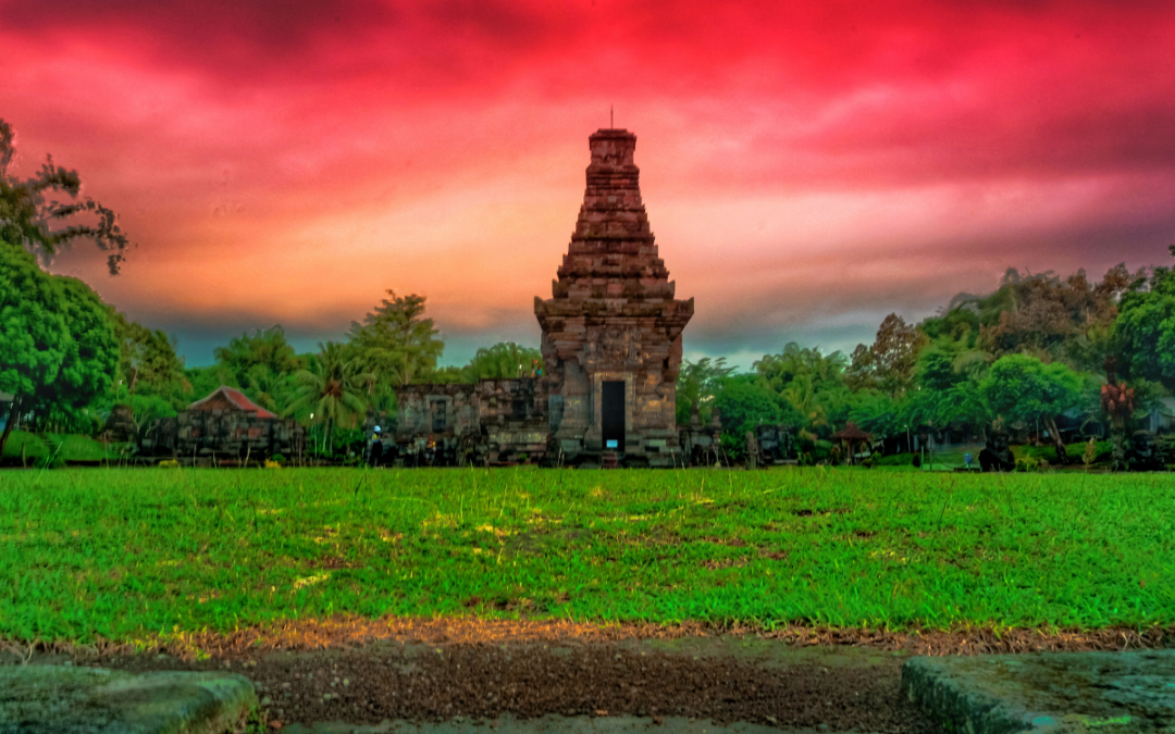 10+ Contoh Soal Sejarah Kerajaan Hindu-Budha di Indonesia UTBK Soshum dan Pembahasannya