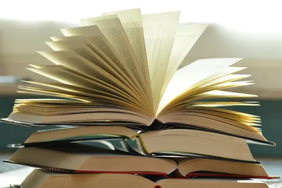 buku yang terbuka