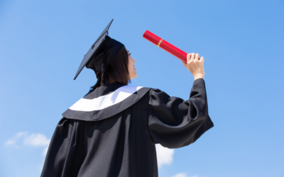 Kenali 3 Tingkatan Cumlaude, Syarat Mendapatkan, dan Keuntungannya