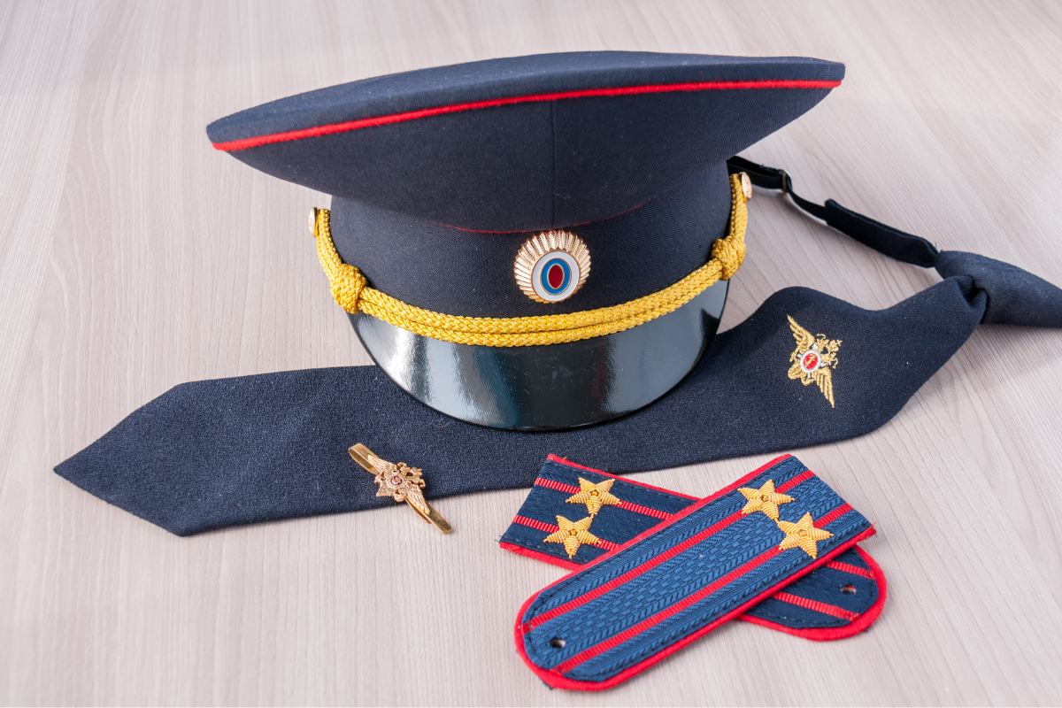 topi polisi