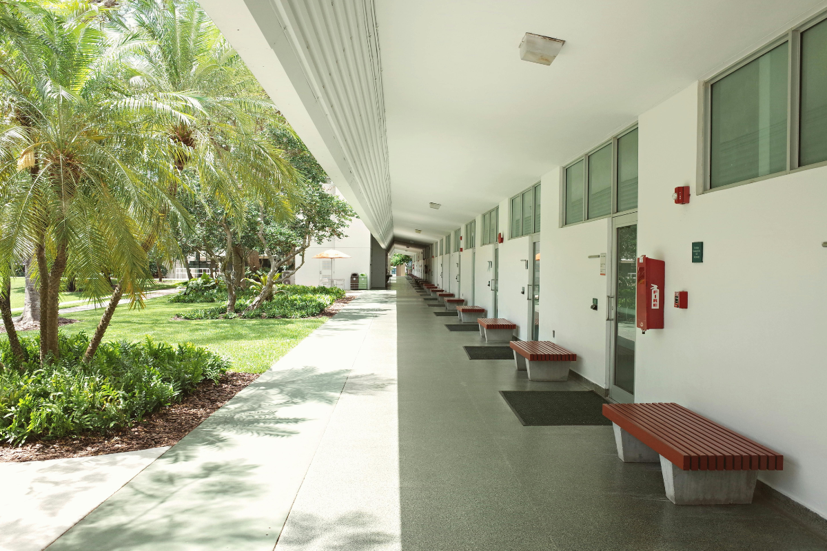 ilustrasi sekolah vokasi