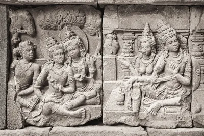 relief candi prambanan
